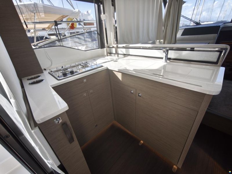 Jeanneau MERRY FISHER 1295