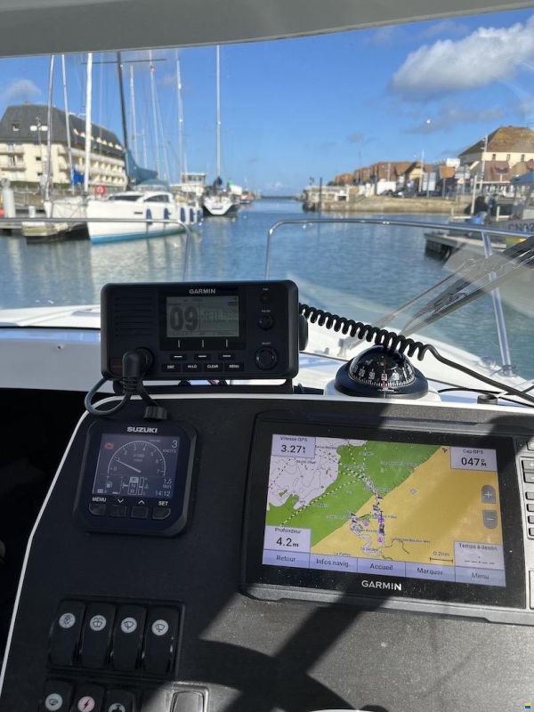Beneteau Antares 8