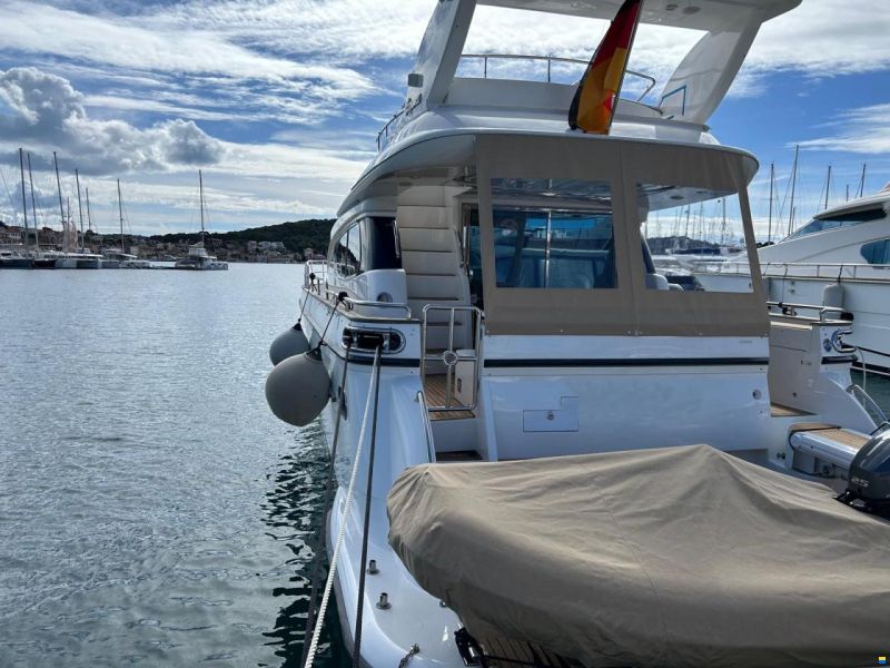 Elegance 54