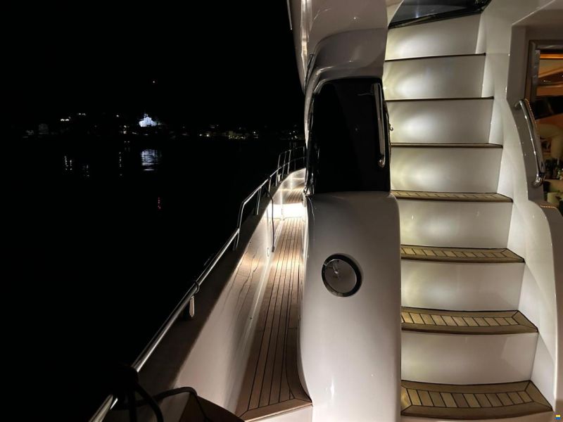 Elegance 54