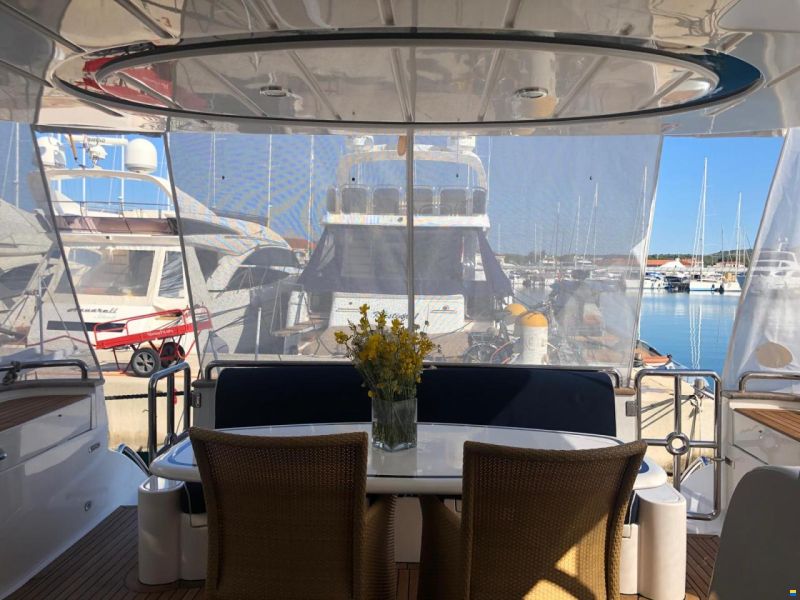 Elegance 54