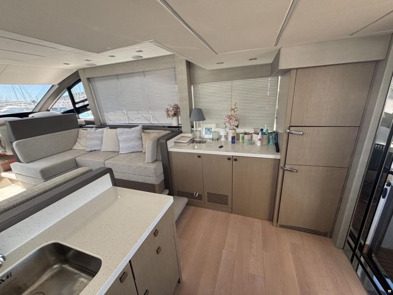 Sunseeker Manhatan 52