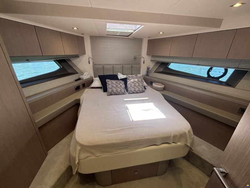 Sunseeker Manhatan 52