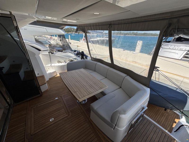 Sunseeker Manhatan 52