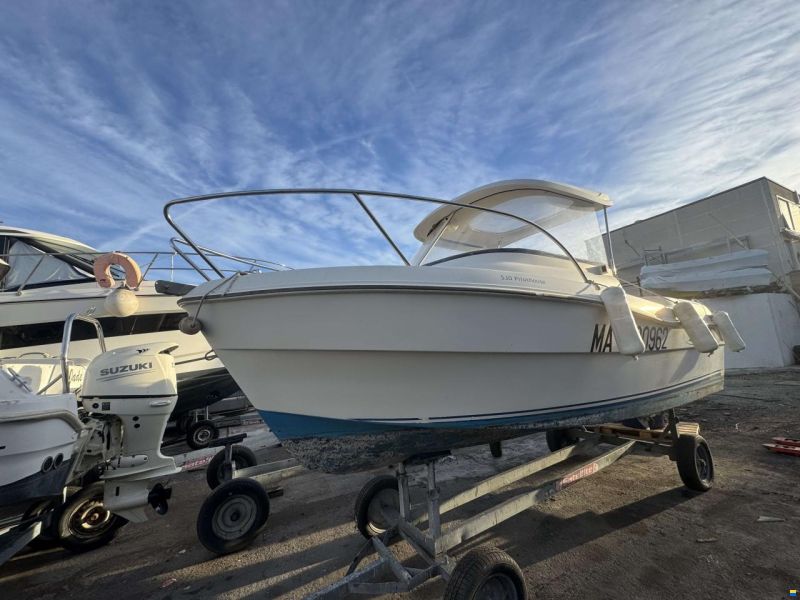 Quicksilver 530 pilothouse