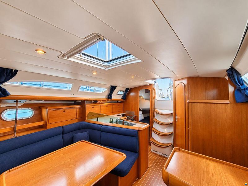 Jeanneau Sun Odyssey 37