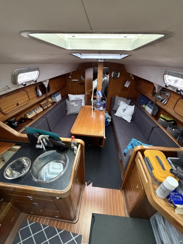 Bavaria 300