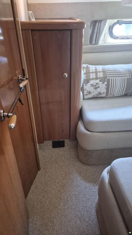 Sealine F37