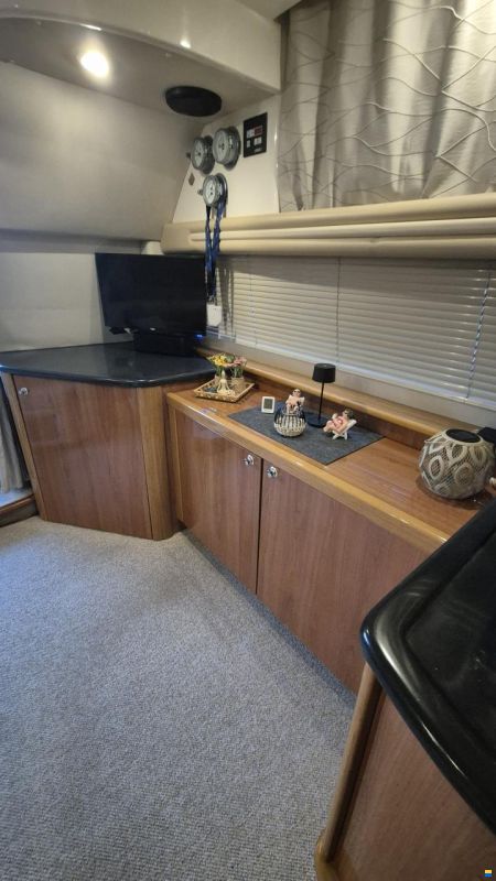 Sealine F37
