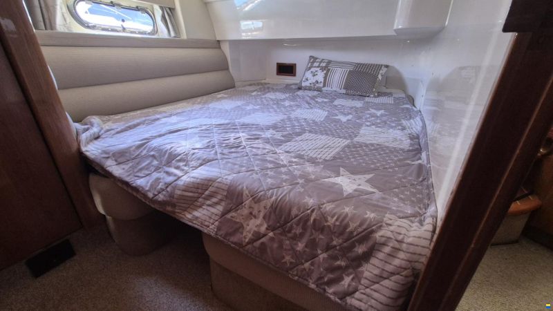 Sealine F37