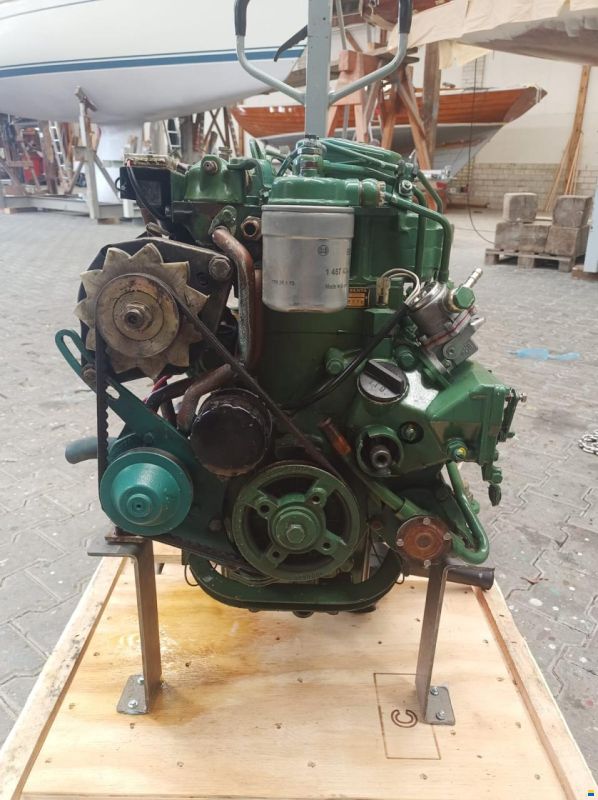 Volvo Penta 2003 + Saildrive 120S
