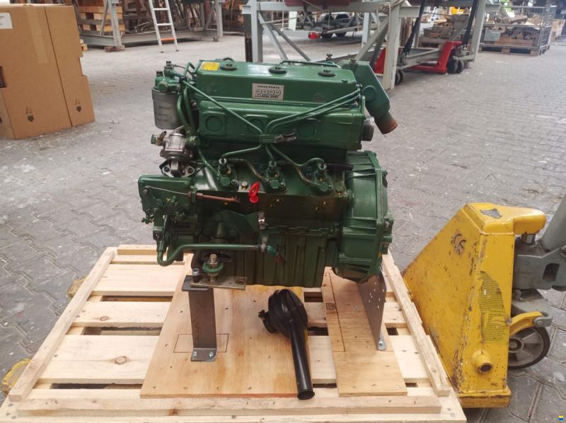 Volvo Penta 2003 + Saildrive 120S