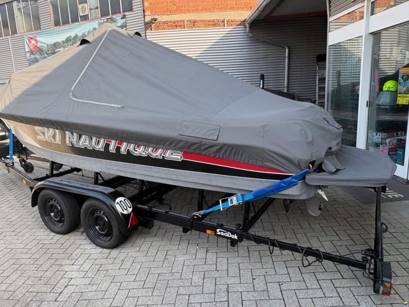 Nautique Ski Nautique