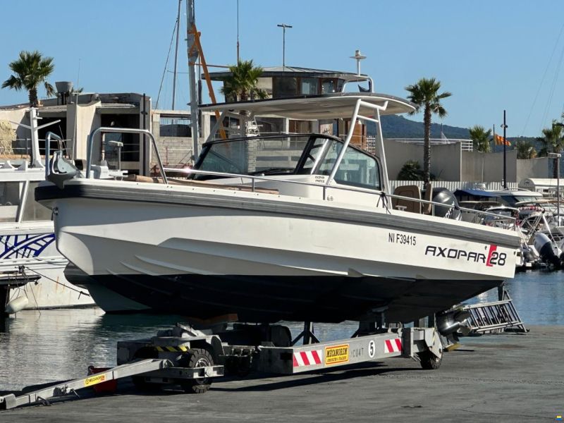 Axopar 28 T-Top