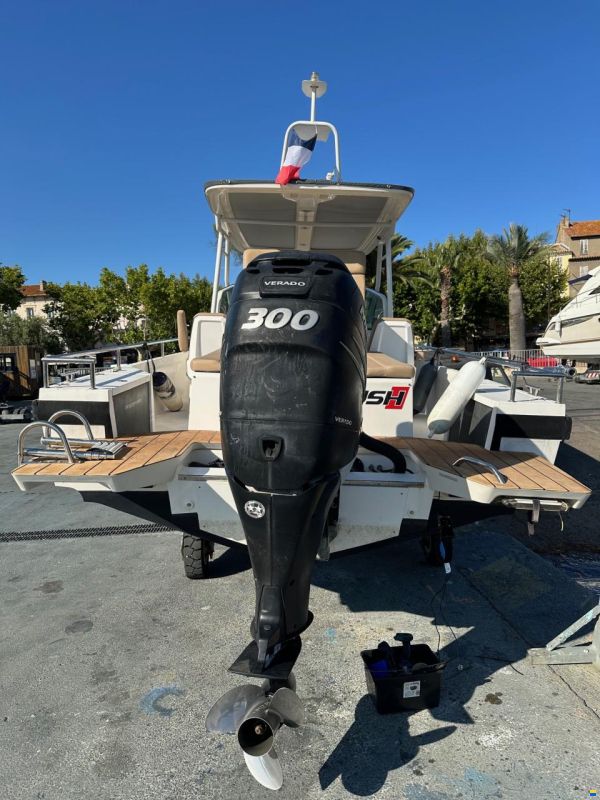Axopar 28 T-Top