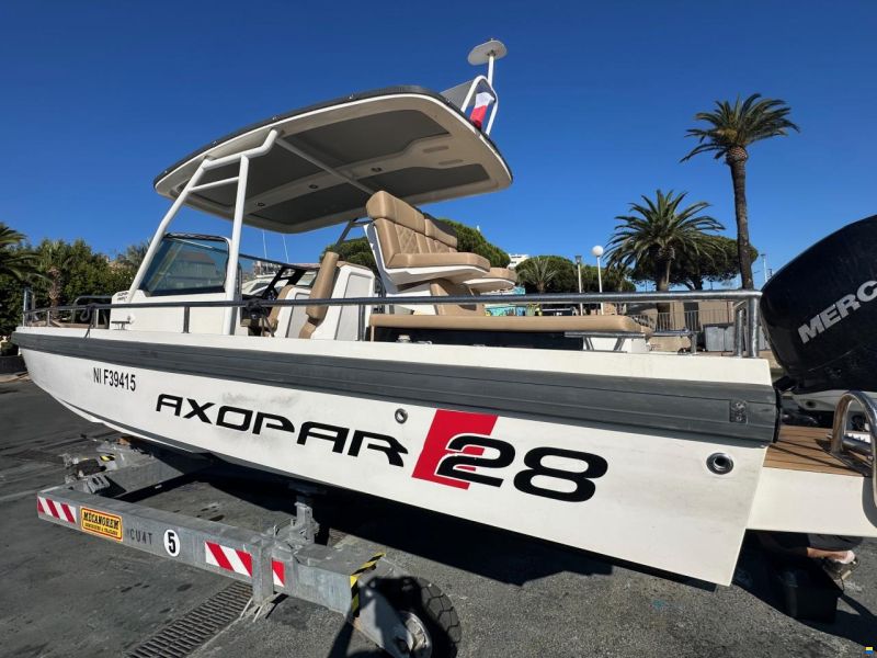 Axopar 28 T-Top