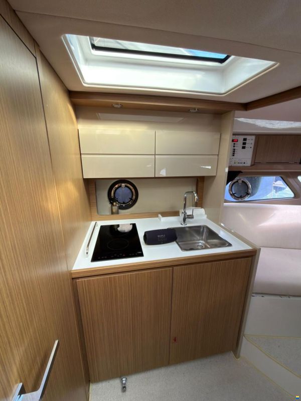 Azimut 34
