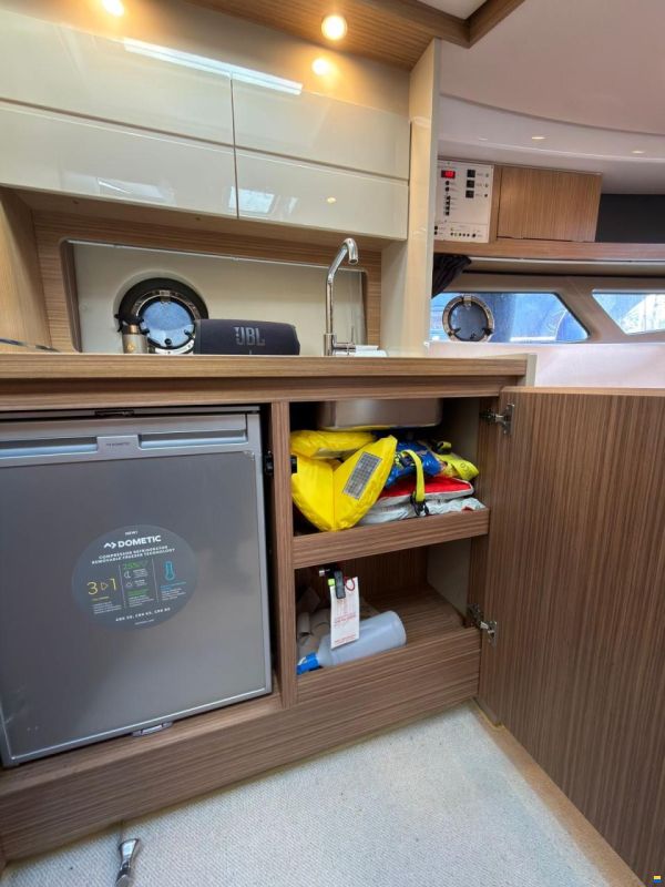 Azimut 34
