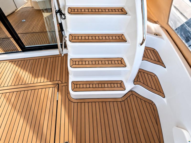 Jeanneau Prestige 42 Fly