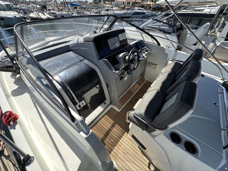 Jeanneau Cap-Camara 10.5 WA