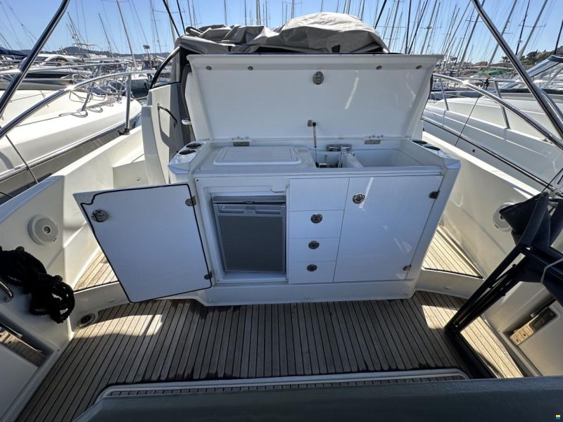 Jeanneau Cap-Camara 10.5 WA