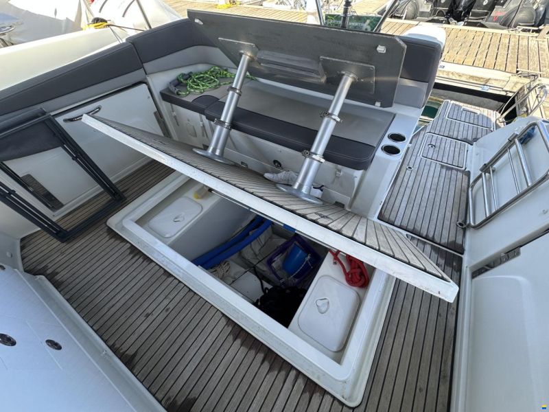 Jeanneau Cap-Camara 10.5 WA