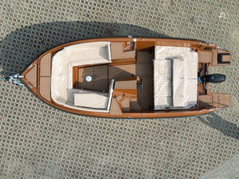 Celestic E19