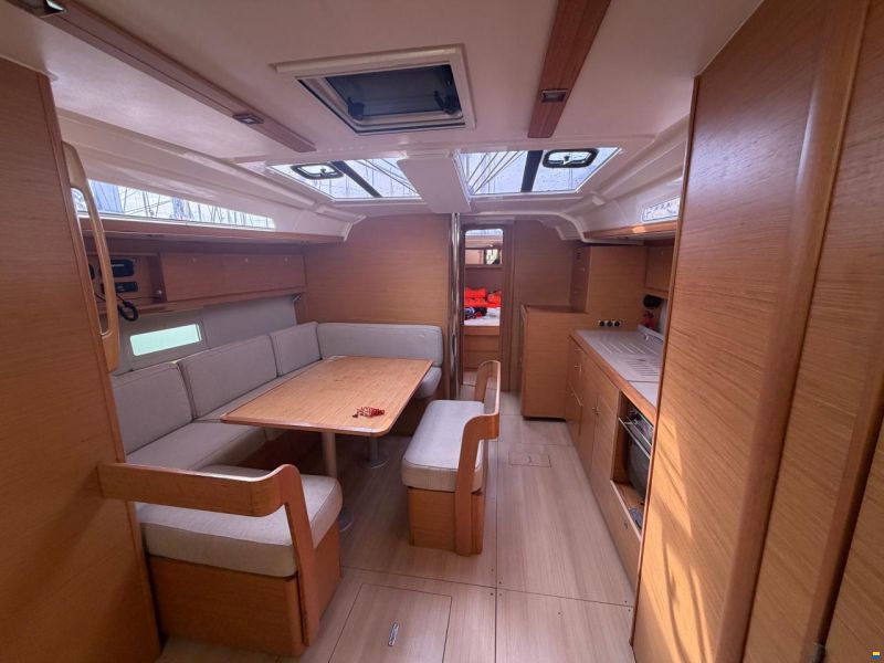Dufour 430