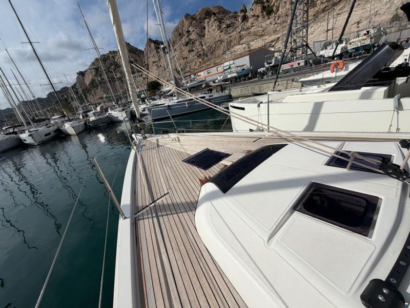 Dufour 430
