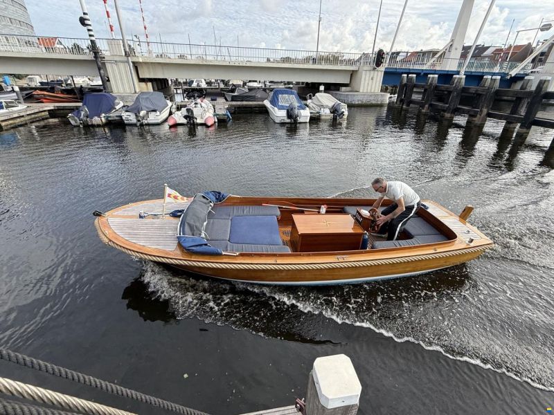 Spiegelsloep A.W. 195
