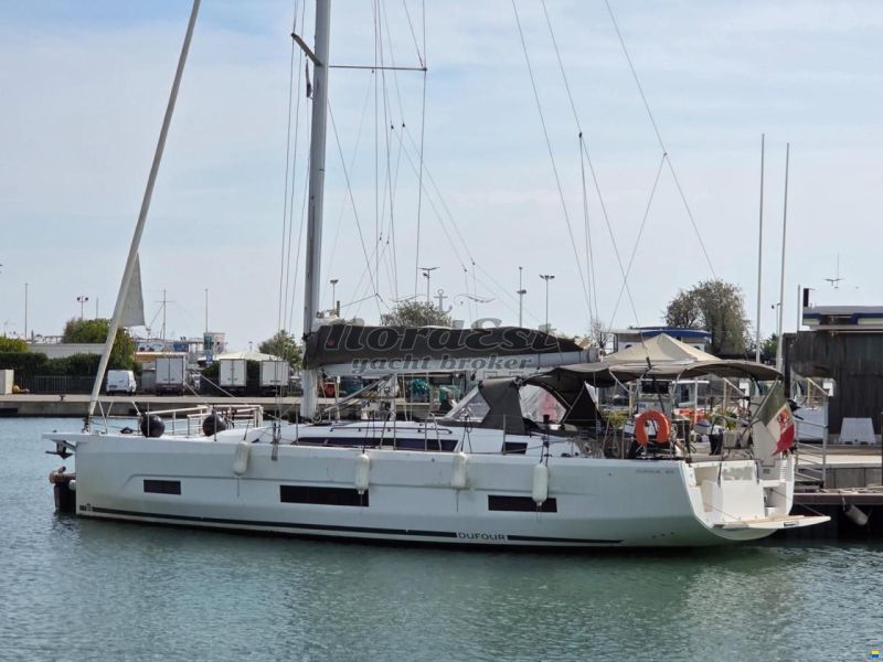 Dufour 470