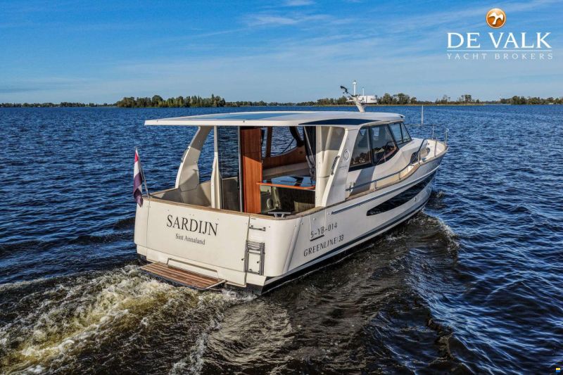 Greenline 33