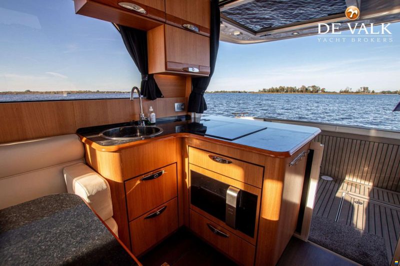 Greenline 33