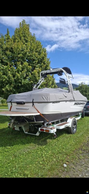 Moomba Mondo