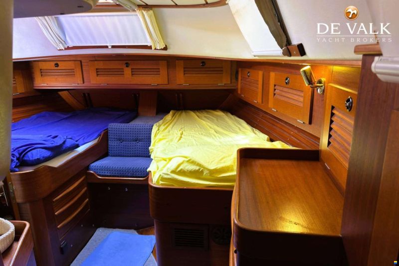 Hallberg-Rassy 45