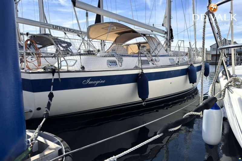 Hallberg-Rassy 45