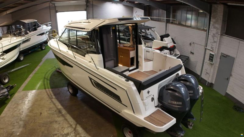 Jeanneau Merry Fisher 895