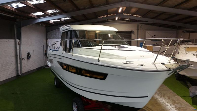 Jeanneau Merry Fisher 895