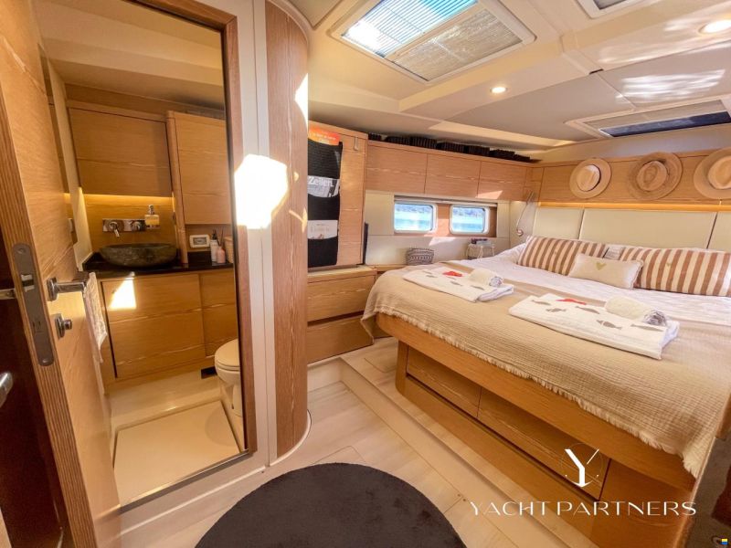 Hanse 588