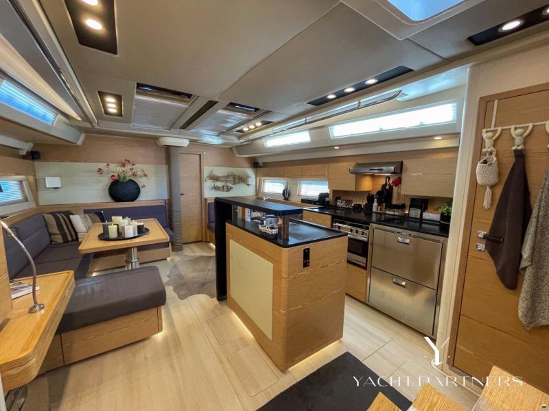 Hanse 588