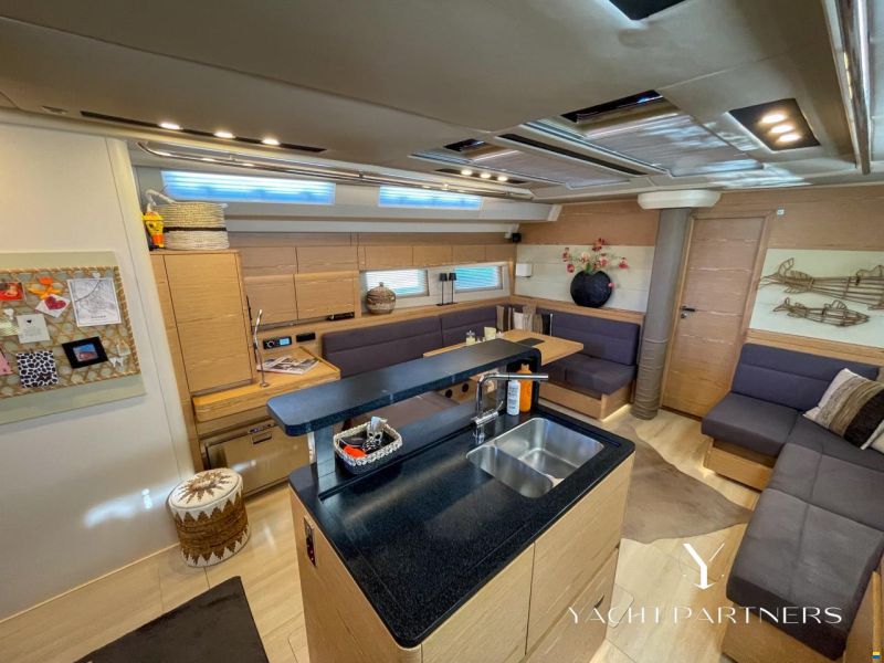 Hanse 588