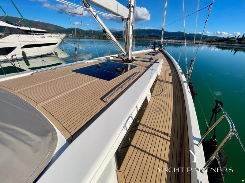 Hanse 588