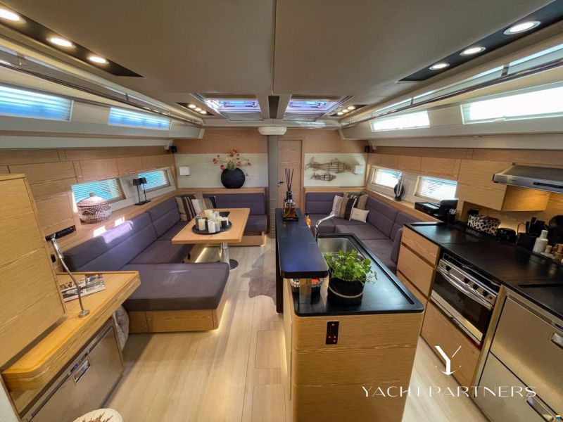 Hanse 588