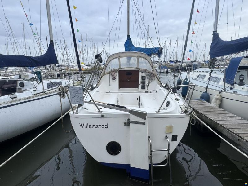 Jeanneau Fantasia 27