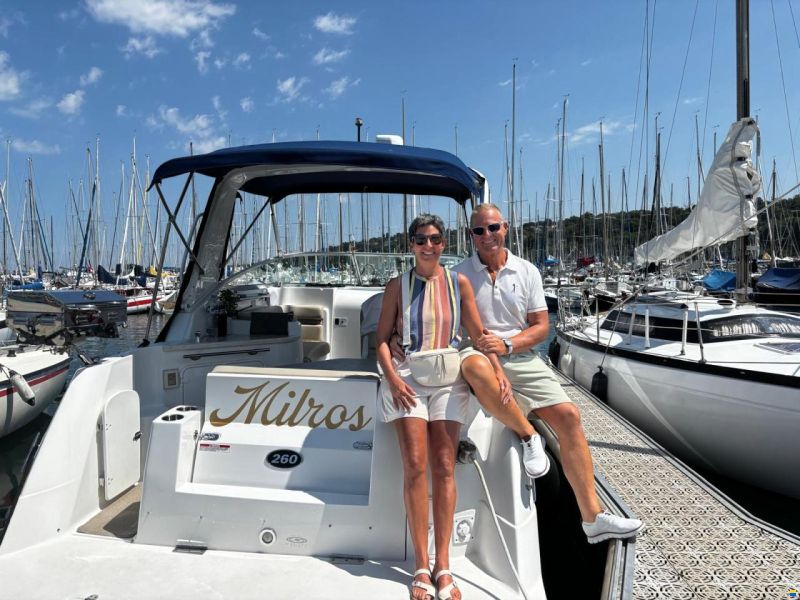 Rinker 260 EC Cruiser