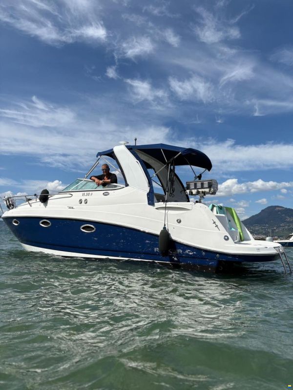 Rinker 260 EC Cruiser