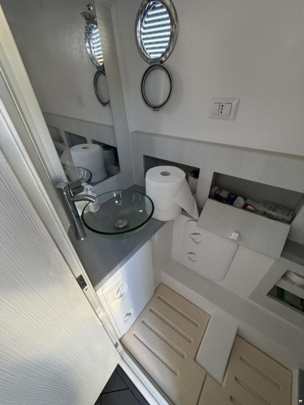 Panamera Yacht Py 10.0 Cabin