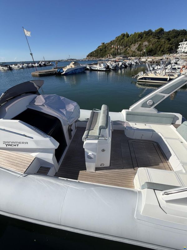Panamera Yacht Py 10.0 Cabin