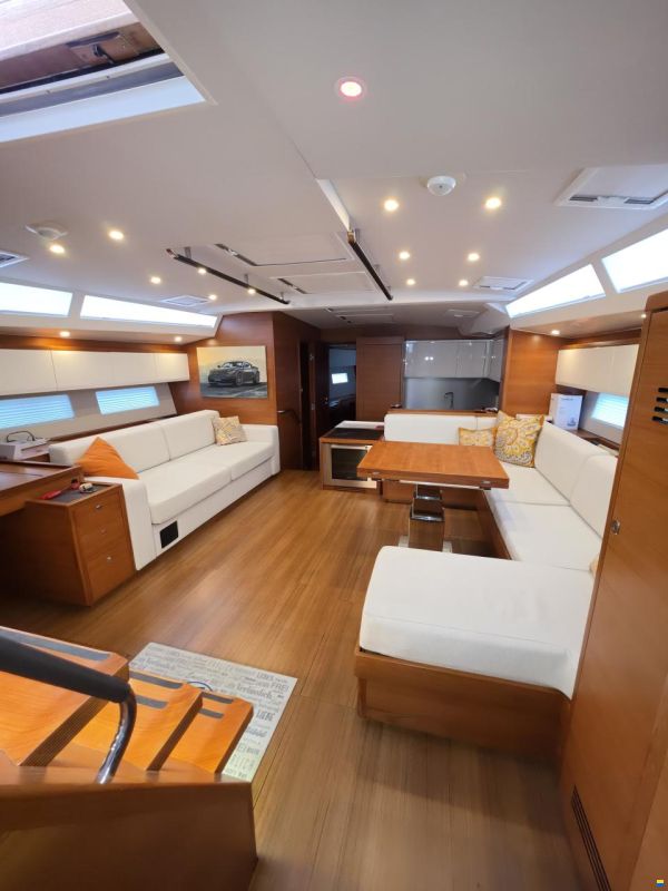 Bavaria C65 Lightwave