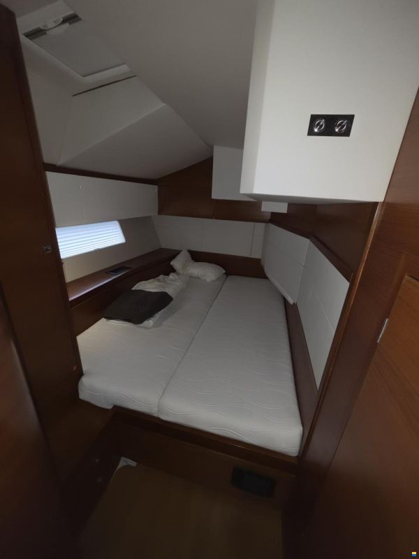 Bavaria C65 Lightwave